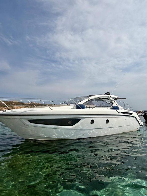 Azimut Atlantis 34
