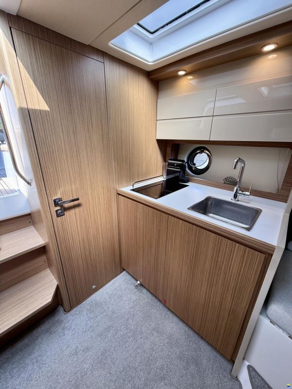 Azimut Atlantis 34