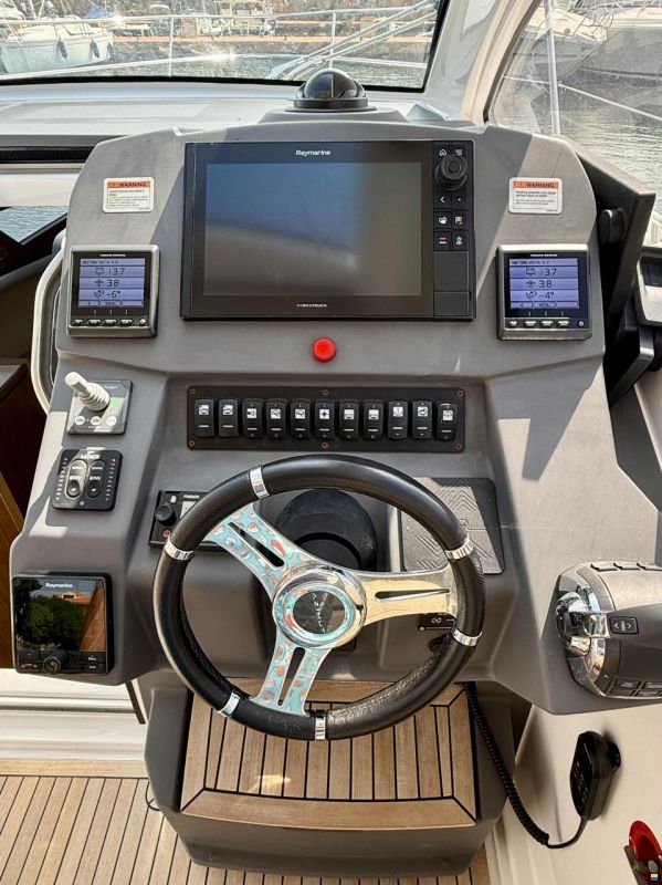 Azimut Atlantis 34
