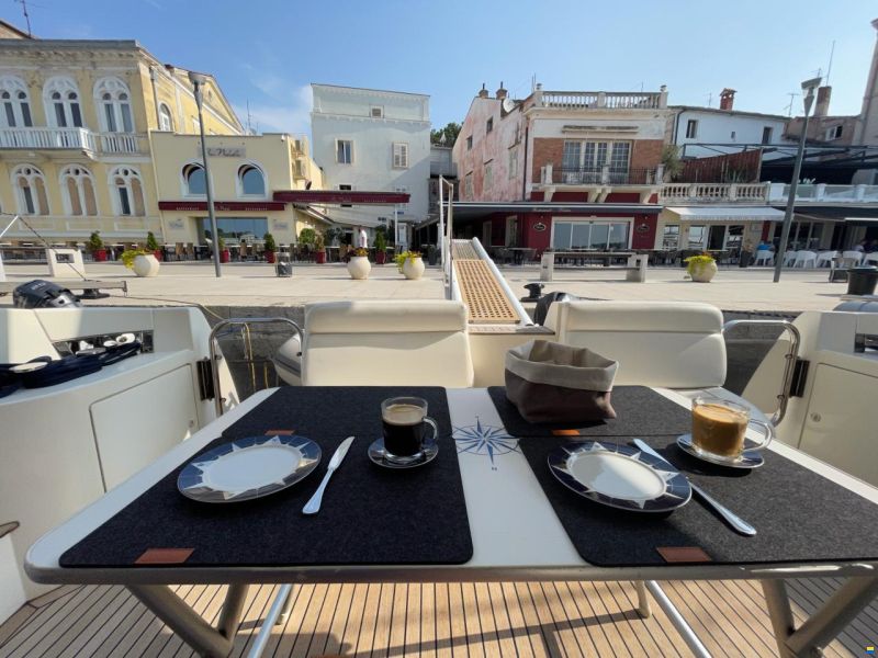 Azimut 46 Fly
