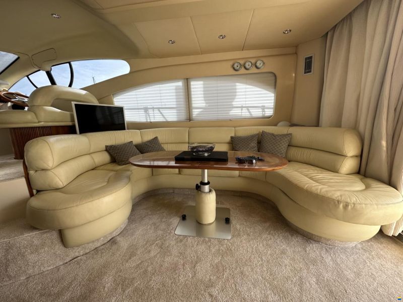 Azimut 46 Fly