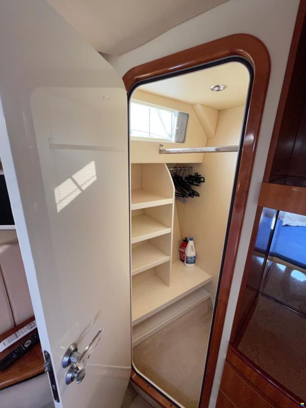 Azimut 46 Fly