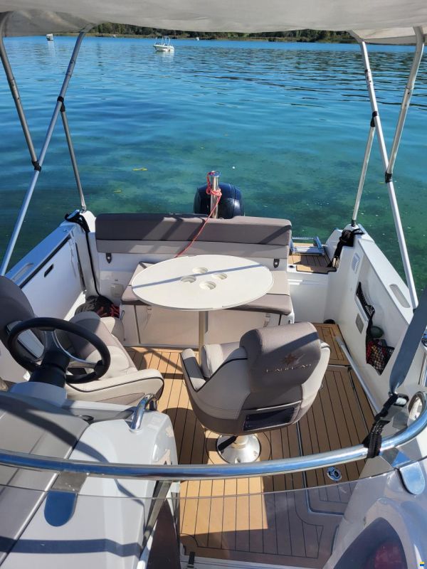 Jeanneau Cap Camarat 6.5 WA Serie 2