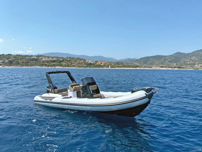 Ranieri GOMMONE RANIERI CAYMAN 23.0 Sport DEMO