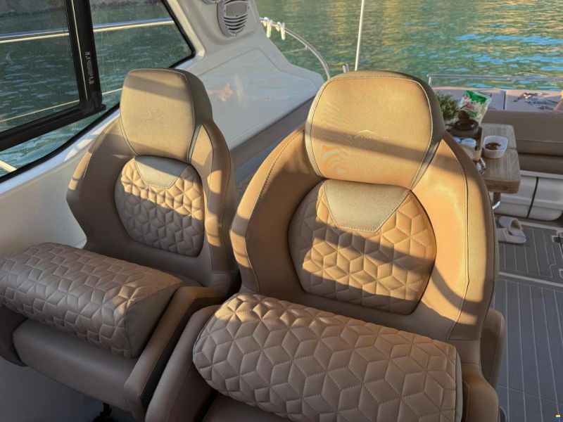 Azimut 43