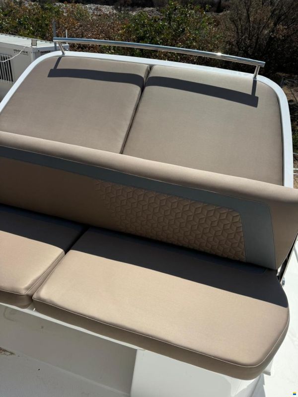 Azimut 43