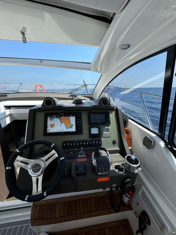 Azimut 43