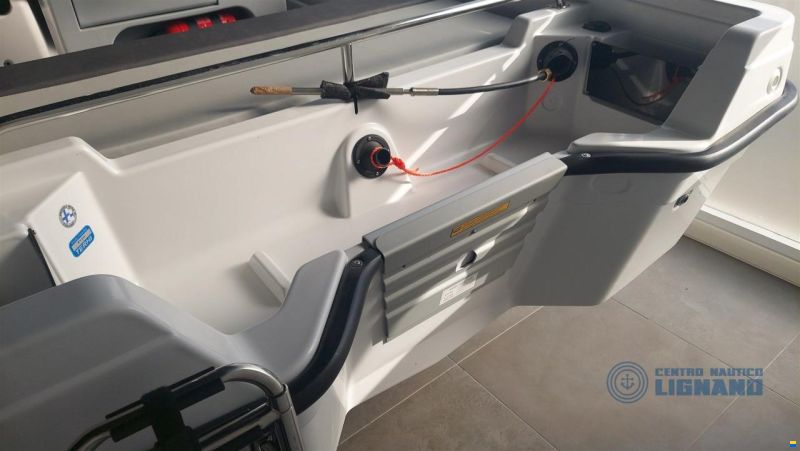 Terhi 450 CENTRAL CONSOLE