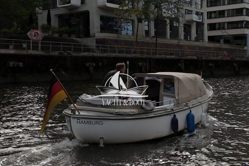 AMS 675 - Tuckerboot