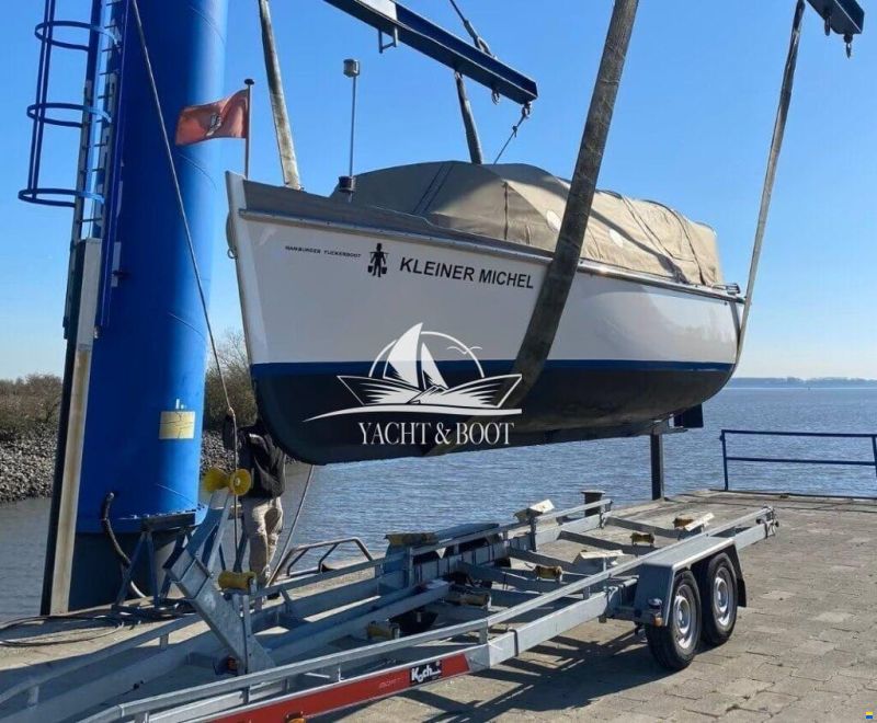 AMS 675 - Tuckerboot