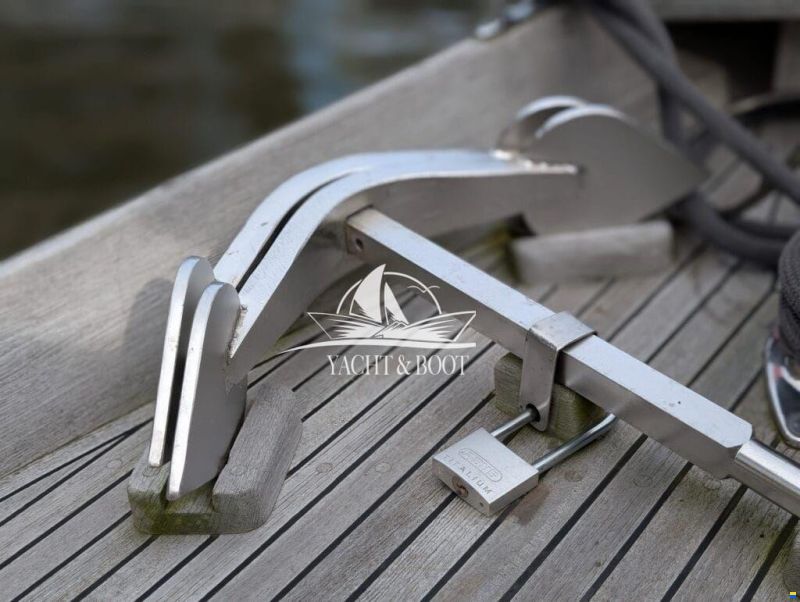 AMS 675 - Tuckerboot
