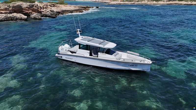 Axopar 29 XC Cross Cabin