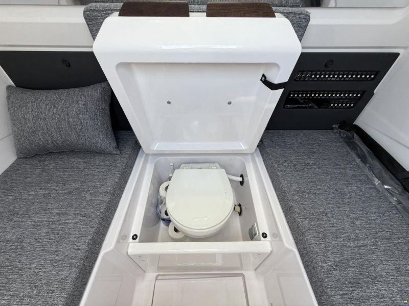 Axopar 29 XC Cross Cabin