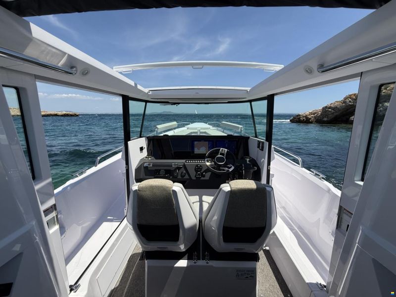 Axopar 29 XC Cross Cabin