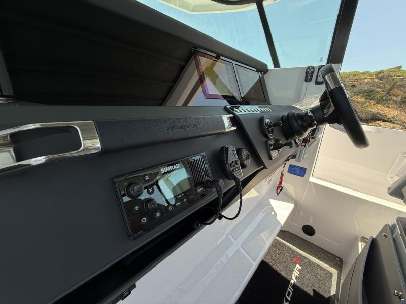 Axopar 29 XC Cross Cabin