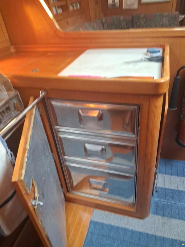 Grand Soleil 52
