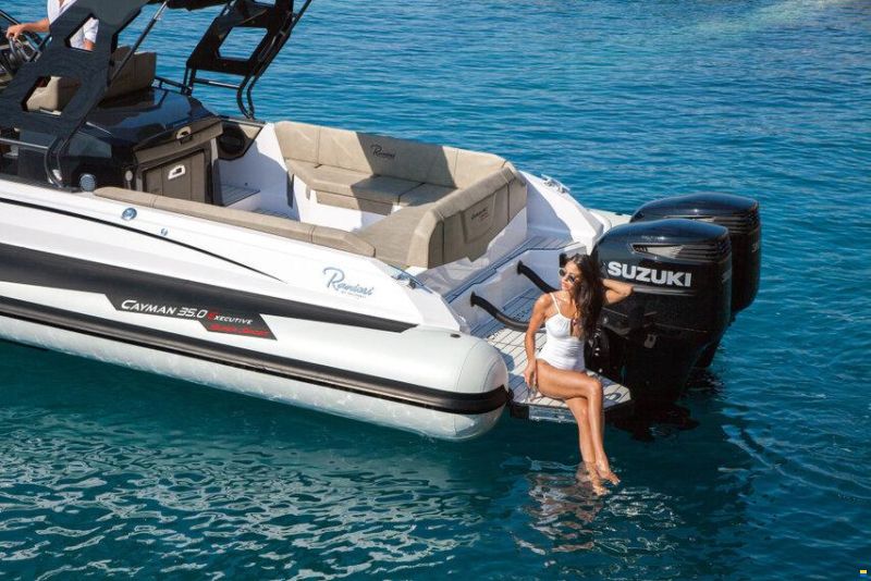 Ranieri CAYMAN 35.0 EXECUTIVE CABIN 4 LETTI DEMO