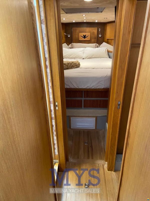 Bertram 37 Convertible