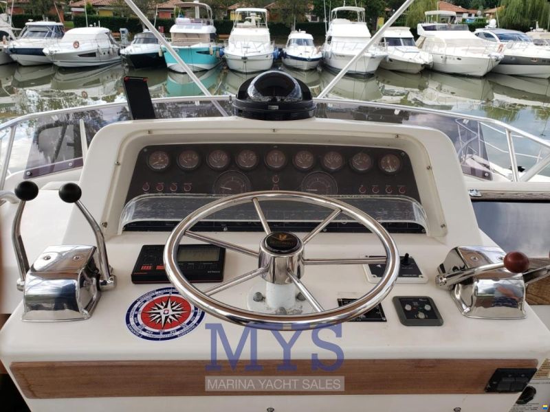 Bertram 37 Convertible