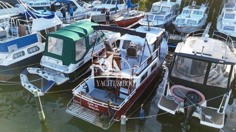 holländischer Werftbau Crowntrawler 830