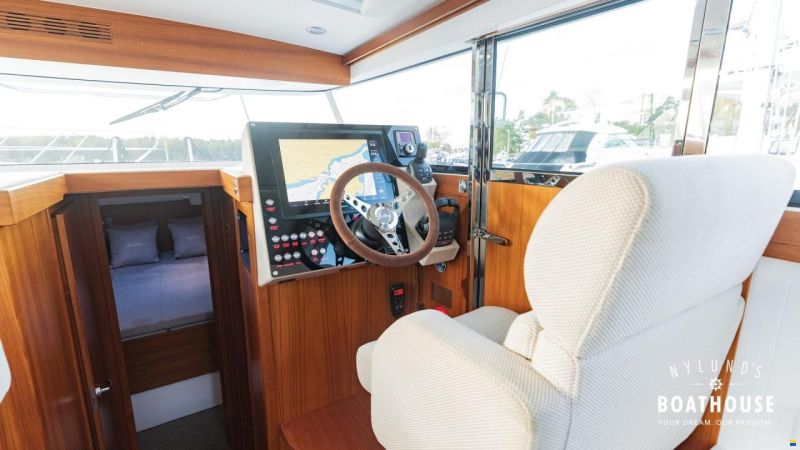 Delta Powerboats 340 SW