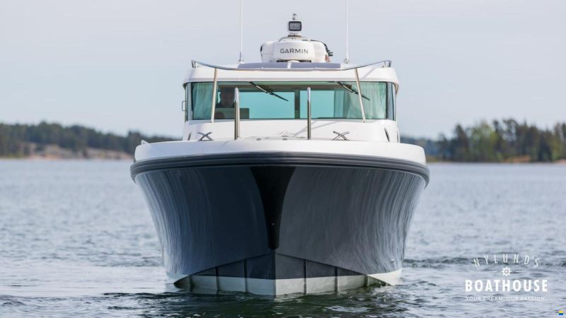Delta Powerboats 340 SW