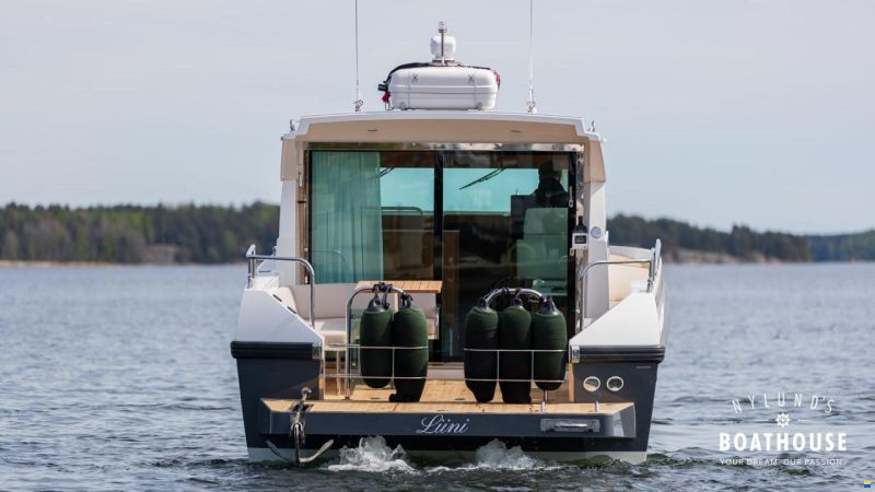 Delta Powerboats 340 SW