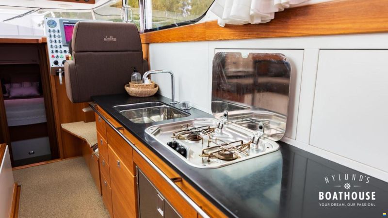 Delta Powerboats 34 SW