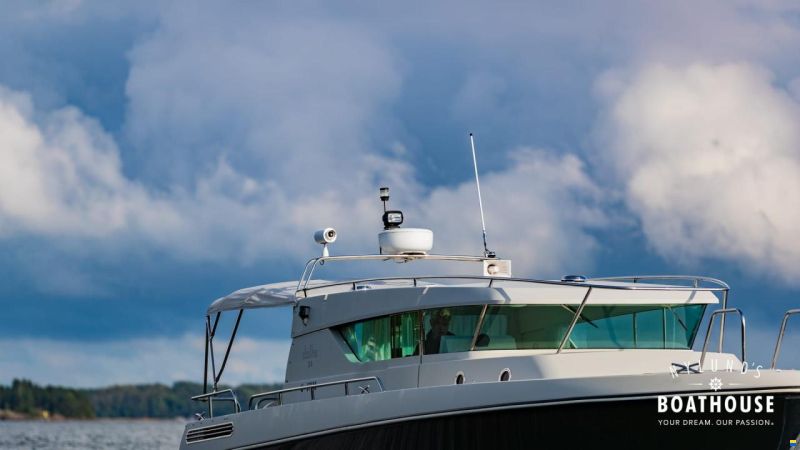 Delta Powerboats 34 SW