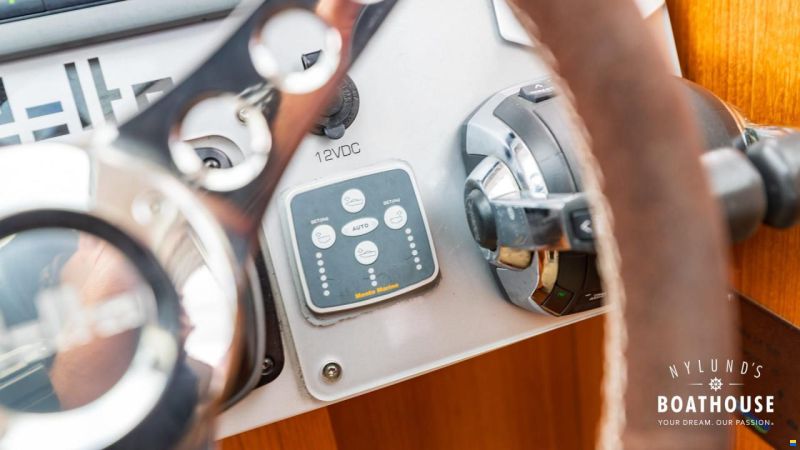 Delta Powerboats 34 SW