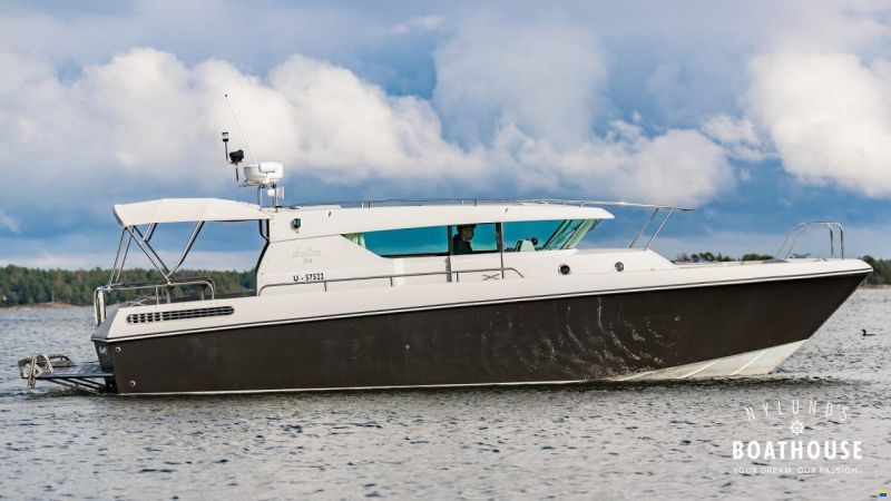 Delta Powerboats 34 SW