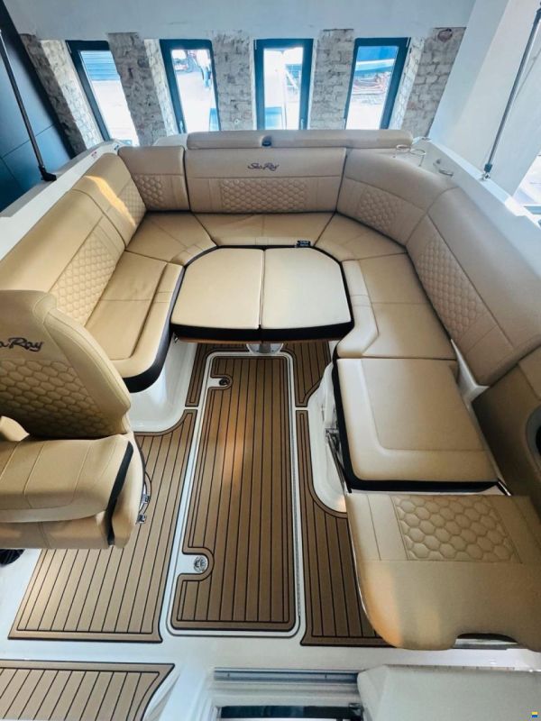 Sea Ray 250 SunSport