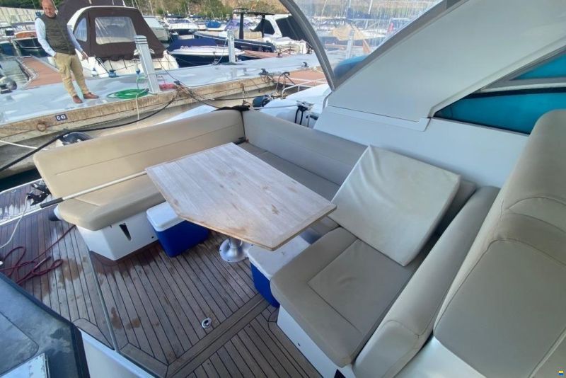 Sealine S330