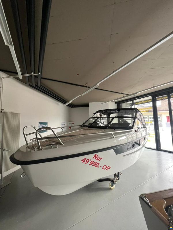Yamarin 60 DC (Neuboot, Fahrfertig)