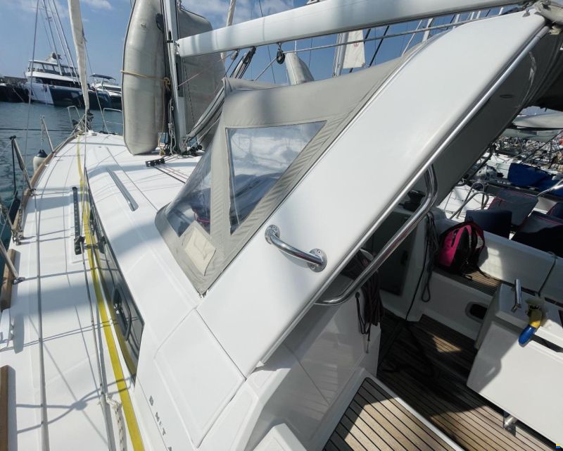 Beneteau Oceanis 38