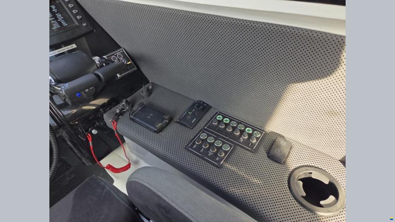 N/A 1060 Cabin