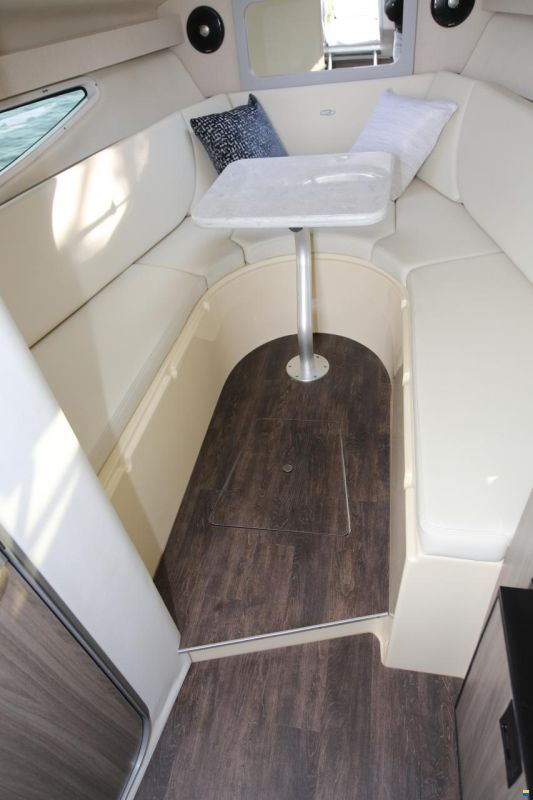 Regal 28 Express Hensa Edition