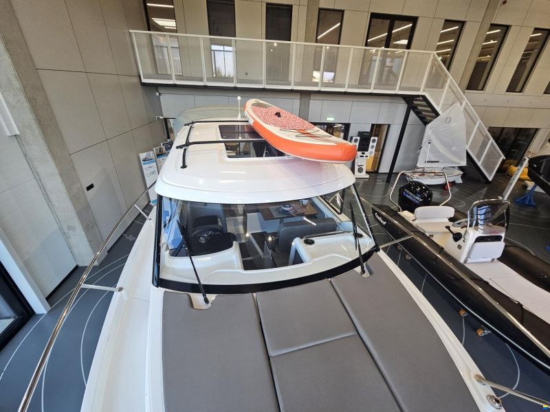 Beneteau Antares 8 OB V2