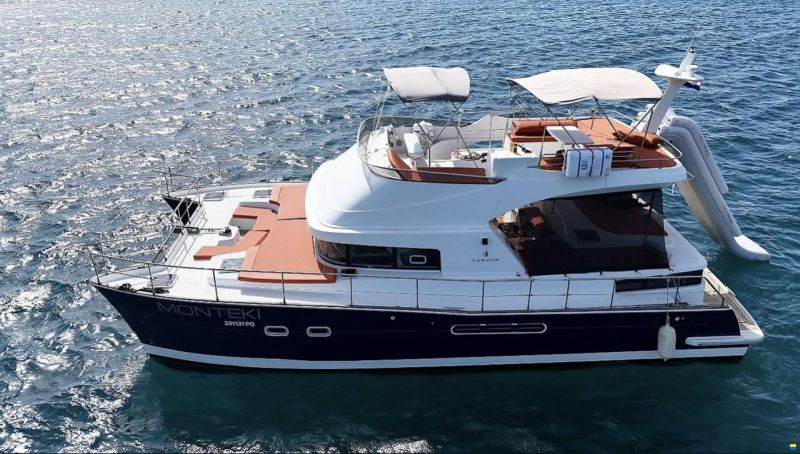 Lagoon Power 44