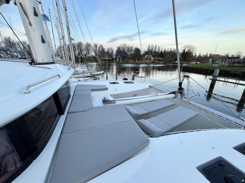 Lagoon 43