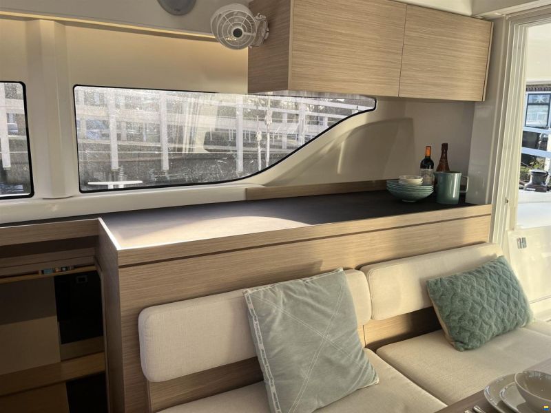 Lagoon 43
