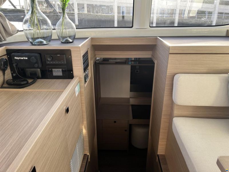 Lagoon 43