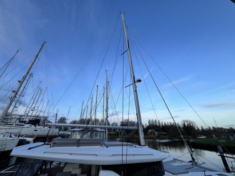 Lagoon 43