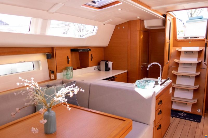 Jeanneau Yachts 51