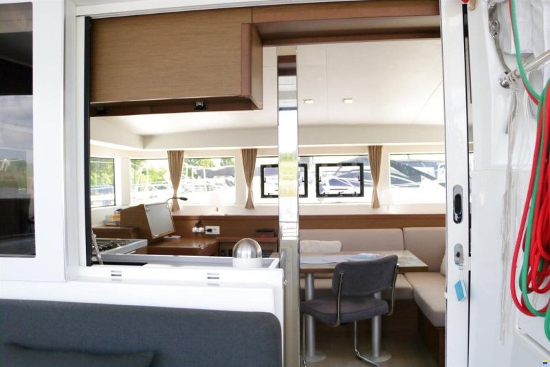 Lagoon 40