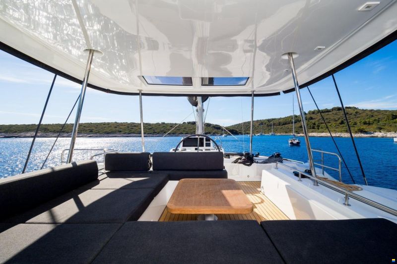 Lagoon 51