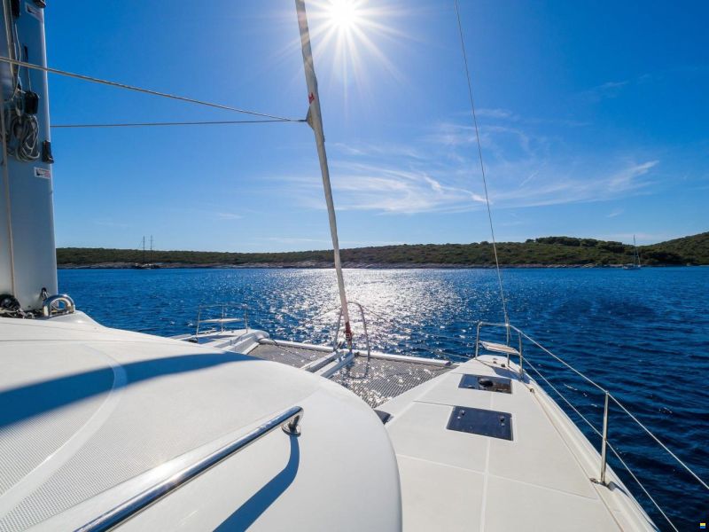 Lagoon 51