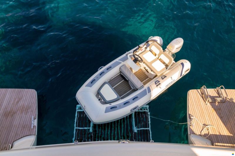 Lagoon 51
