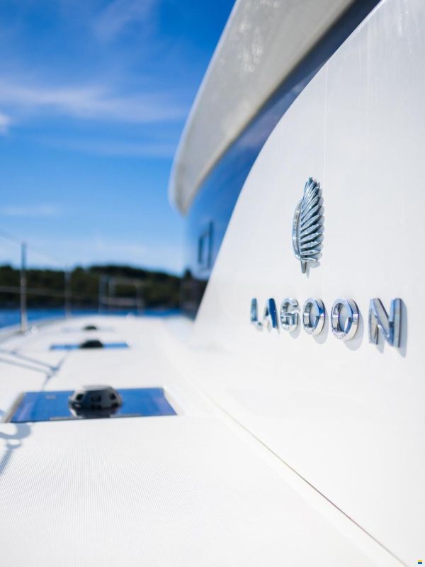 Lagoon 51