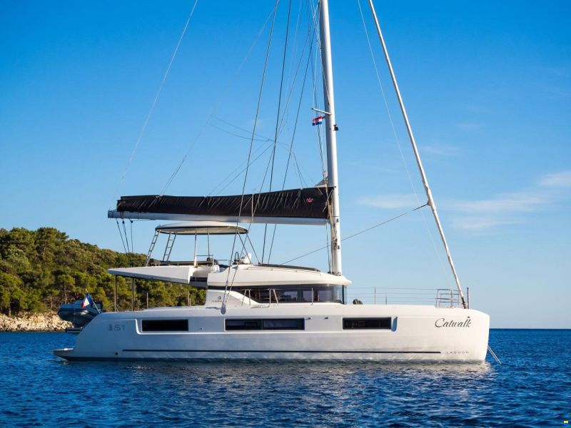 Lagoon 51